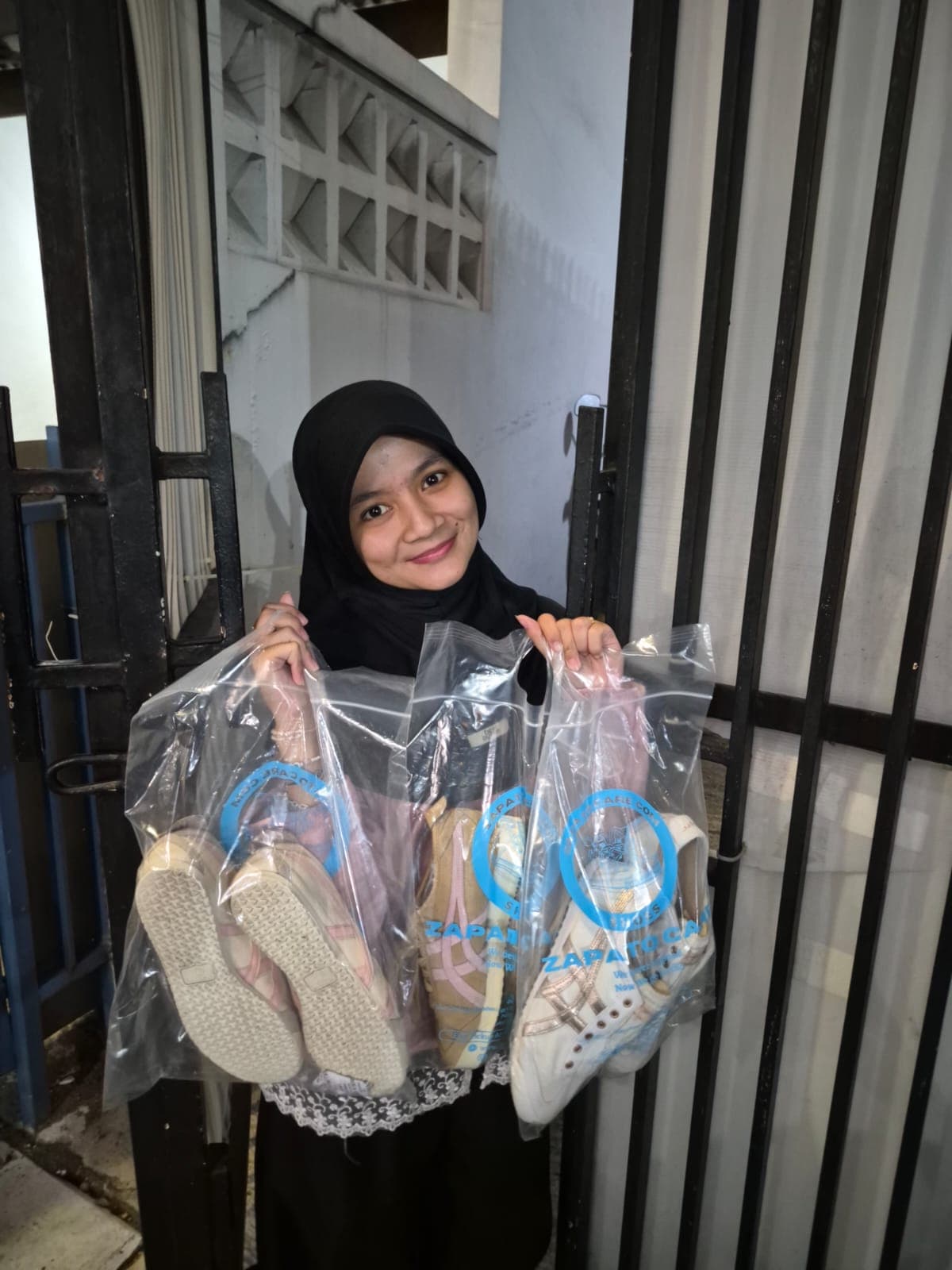Serah terima pesanan Zapato, foto 5