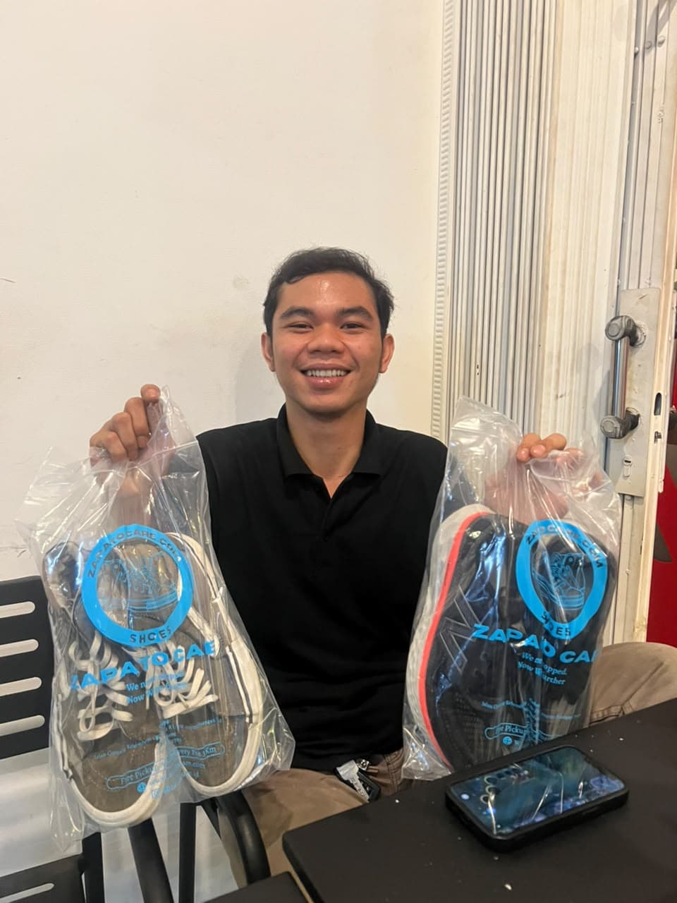 Serah terima pesanan Zapato, foto 7